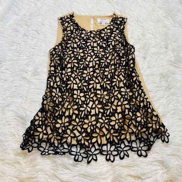 Neiman Marcus Lela Rose Tops - Neiman Marcus Lela Rose Crochet Floral Lace Sleeveless Women's Top Size Medium